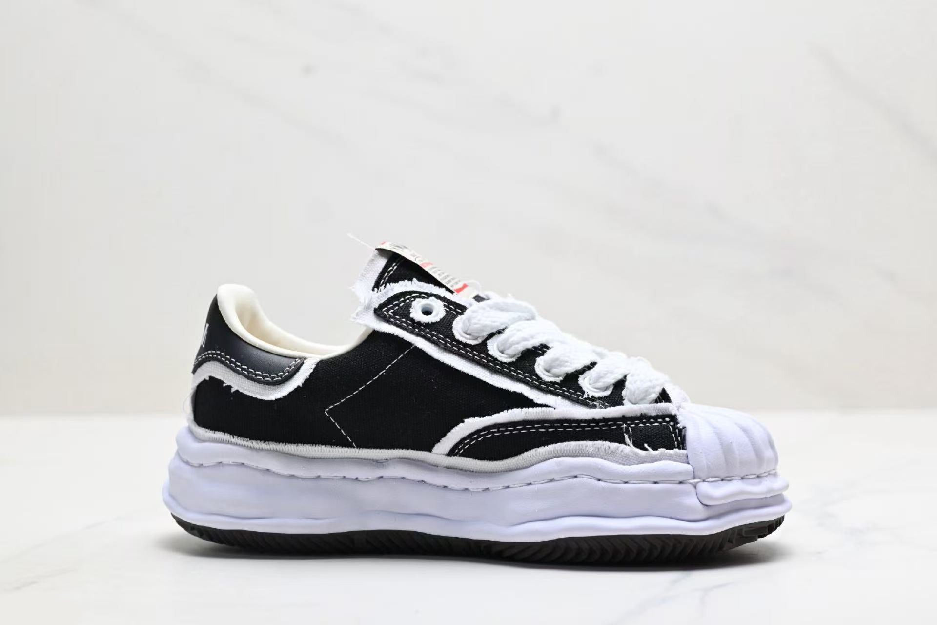 Maison Mihara Yasuhiro - Blakey OG low Black and White