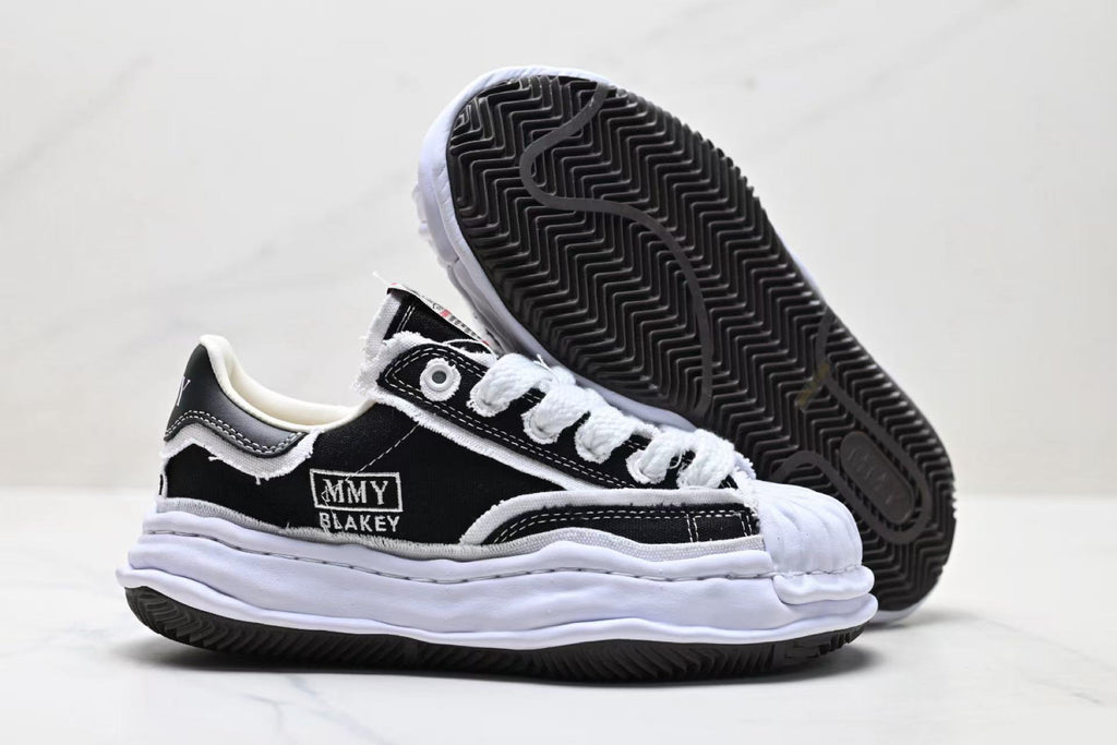 Maison Mihara Yasuhiro - Blakey OG low Black and White