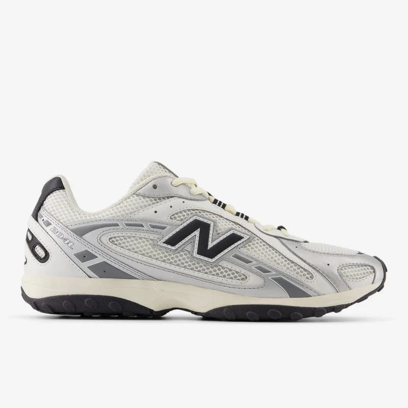 New Balance 204L - white and silver metallic