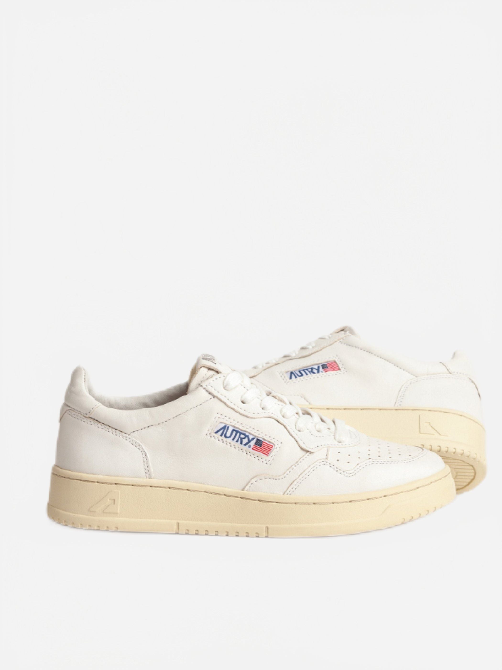 Autry Medalist Low - White